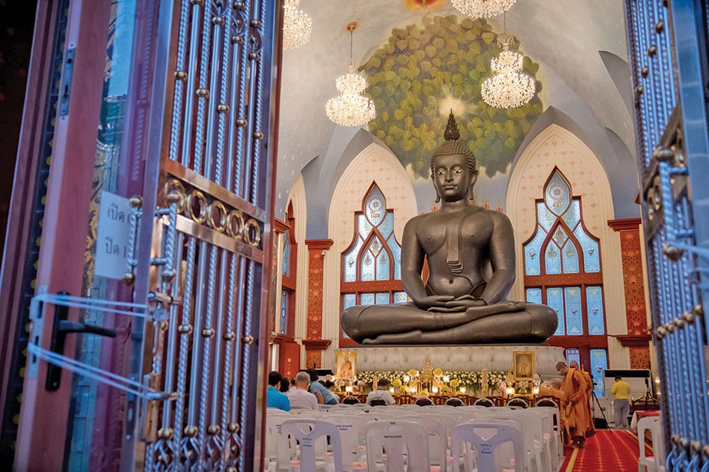 เที่ยววัดวันหยุด - เยี่ยมชมวัดธรรมมงคล พระวิริยะมงคลมหาเจดีย์ฯ
