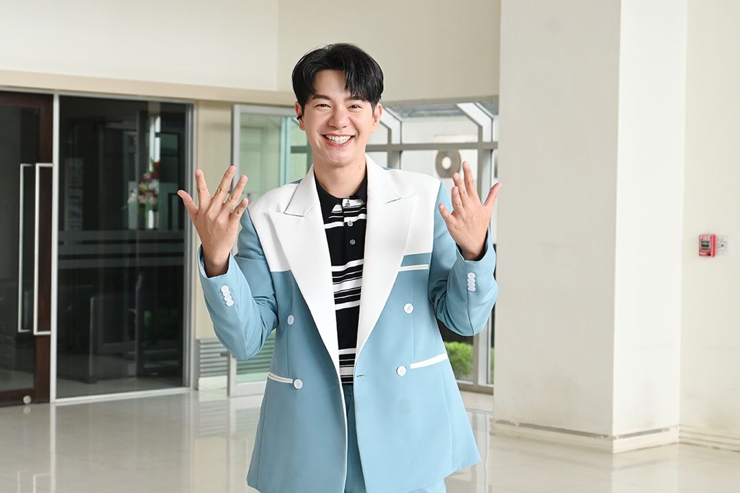 จับกระแสลูกทุ่ง - ‘ไอซ์ ศรัณยู’เขย่าเคมี ‘ขอให้รวย’ลูกทุ่ง-ทีป๊อป