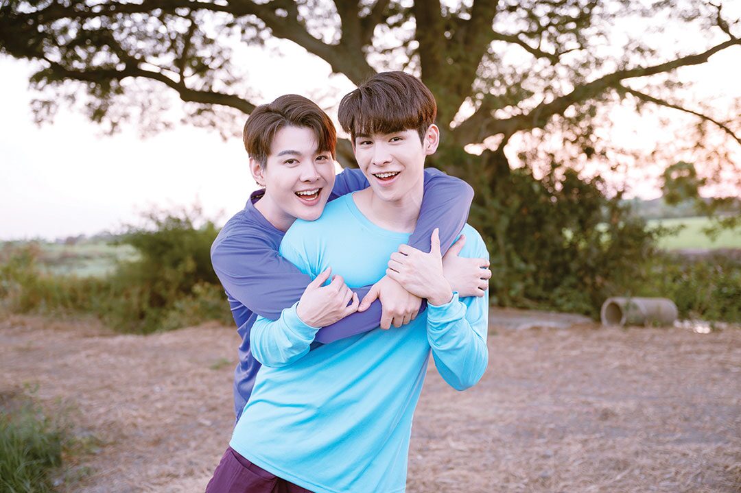 ซุปตาร์บันเทิง - ‘เซ้นต์-ภูม’รักกลางทุ่งนา ‘หวานใจผู้ใหญ่จอม’ทำถึง!