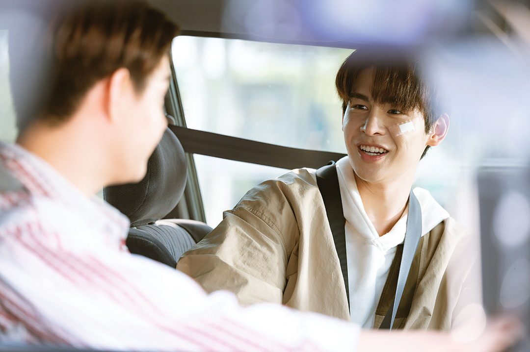 เสาร์สด - ‘เซ้นต์’หวนจอวายคู่‘ภูม’ เสิร์ฟฮา‘หวานใจผู้ใหญ่จอม’