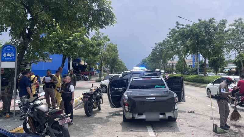 Pickup truck driver arrested after Bangkok police chase | News by Thaiger