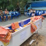 ชาวบ้านร่วมประเพณีโบราณ พิธีสวดบังสุกุล-เผาโลงศพ ไม่พลาดแห่ส่องเลขเด็ดเห็นชัด ลุ้นเสี่ยงโชค