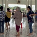 ไหว้แก้บน หลวงพ่อผอม ได้สมใจปรารถนา ยกวงดนตรีแสดง-รำ9รอบ เสี่ยงเซียมซี ได้เลขเด็ดเล็งเสี่ยงดวง
