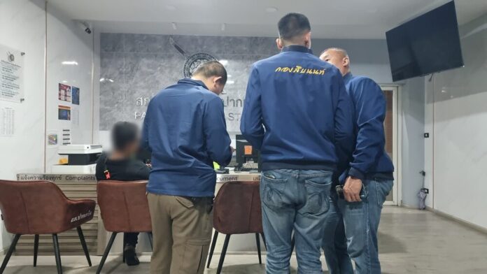 Nonthaburi police arrest campaign leader for vote-buying in election | News by Thaiger
