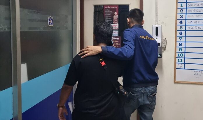 Nonthaburi police arrest campaign leader for vote-buying in election | News by Thaiger