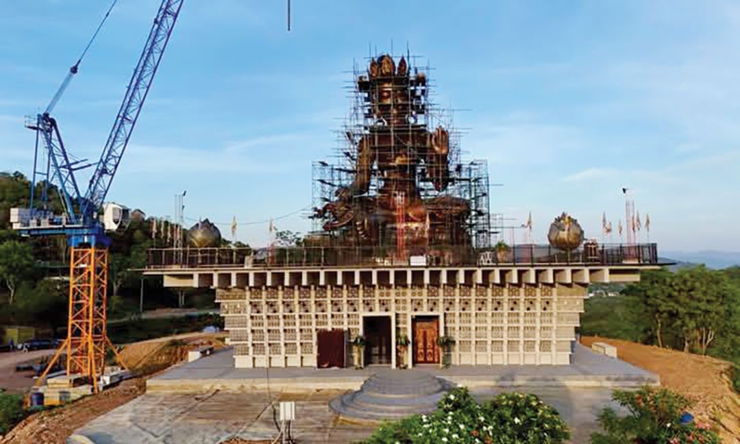 ข่าวสดพระเครื่อง - อัญเชิญ‘พระพุทธเจ้าห้าพระองค์’ เสถียรธรรมสถานหุบเขาโพธิสัตว์