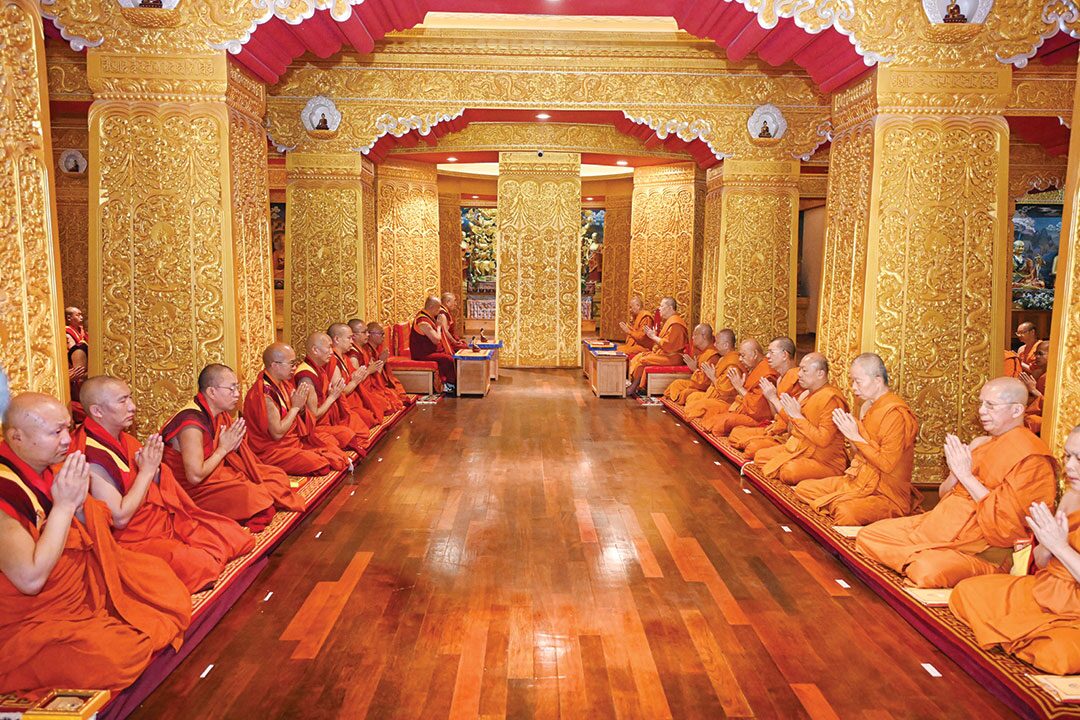 ข่าวสดพระเครื่อง - สงฆ์ไทยกระชับสัมพันธ์ภูฏาน ร่วมพิธีเจริญพุทธมนต์ถวายพร