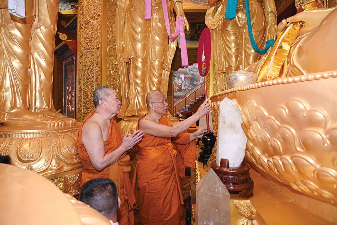 ข่าวสดพระเครื่อง - สงฆ์ไทยกระชับสัมพันธ์ภูฏาน ร่วมพิธีเจริญพุทธมนต์ถวายพร
