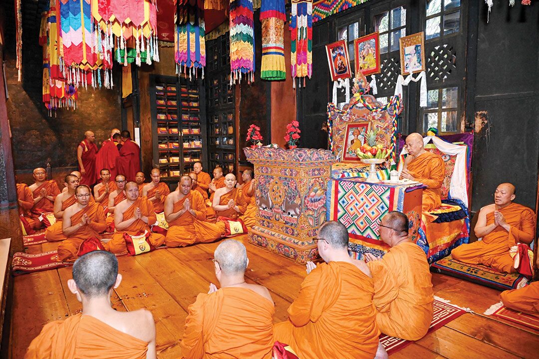 ข่าวสดพระเครื่อง - สงฆ์ไทยกระชับสัมพันธ์ภูฏาน ร่วมพิธีเจริญพุทธมนต์ถวายพร