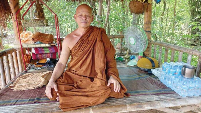 เที่ยววัด-วันหยุด