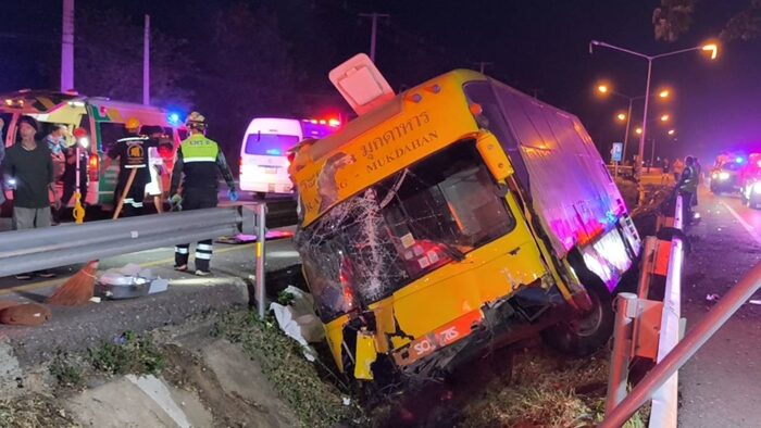 Driver falls asleep, causing fatal Rayong-Surat Thani bus crash | News by Thaiger