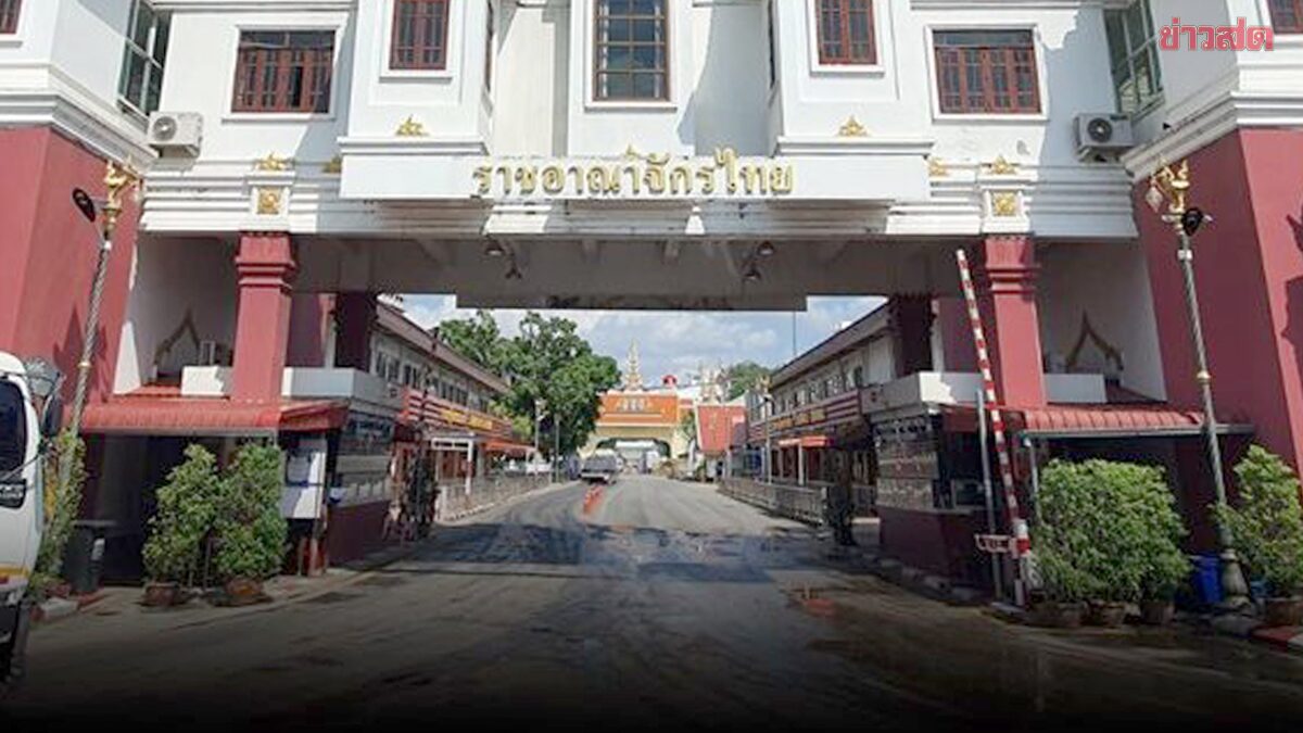 .ทหารผ่อนปรน เปิด 3 ด่าน 2 จุดผ่อนปรนสระแก้ว ให้กัมพูชาข้ามแดน วันละ 3 รอบ ครั้งละ 300-400 คน.