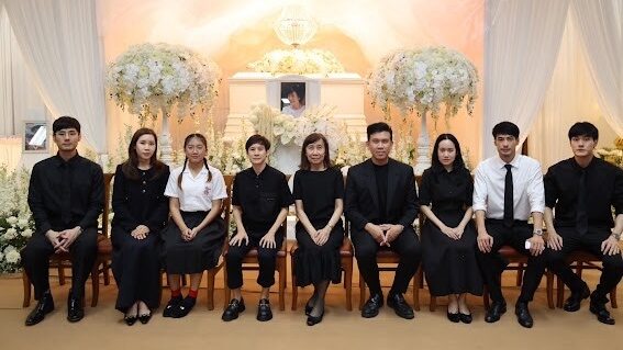คุณแม่งามทิพย์