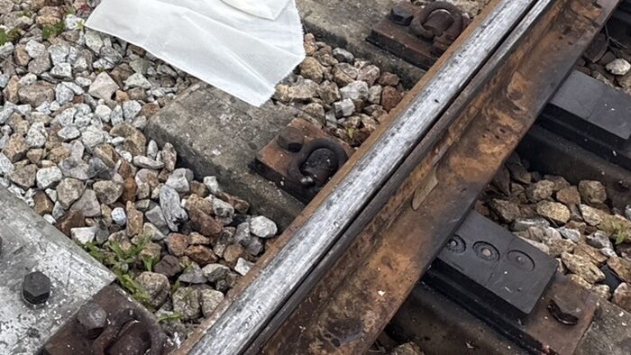 Teenagers on motorcycle killed by train in Songkhla accident | News by Thaiger