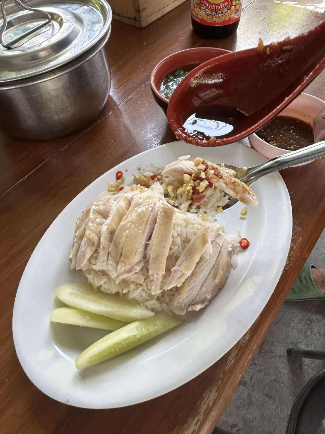 ขิงซอย กับน้ำจิ้มข้าวมันไก่ กินอย่างไรให้อร่อยและดี?