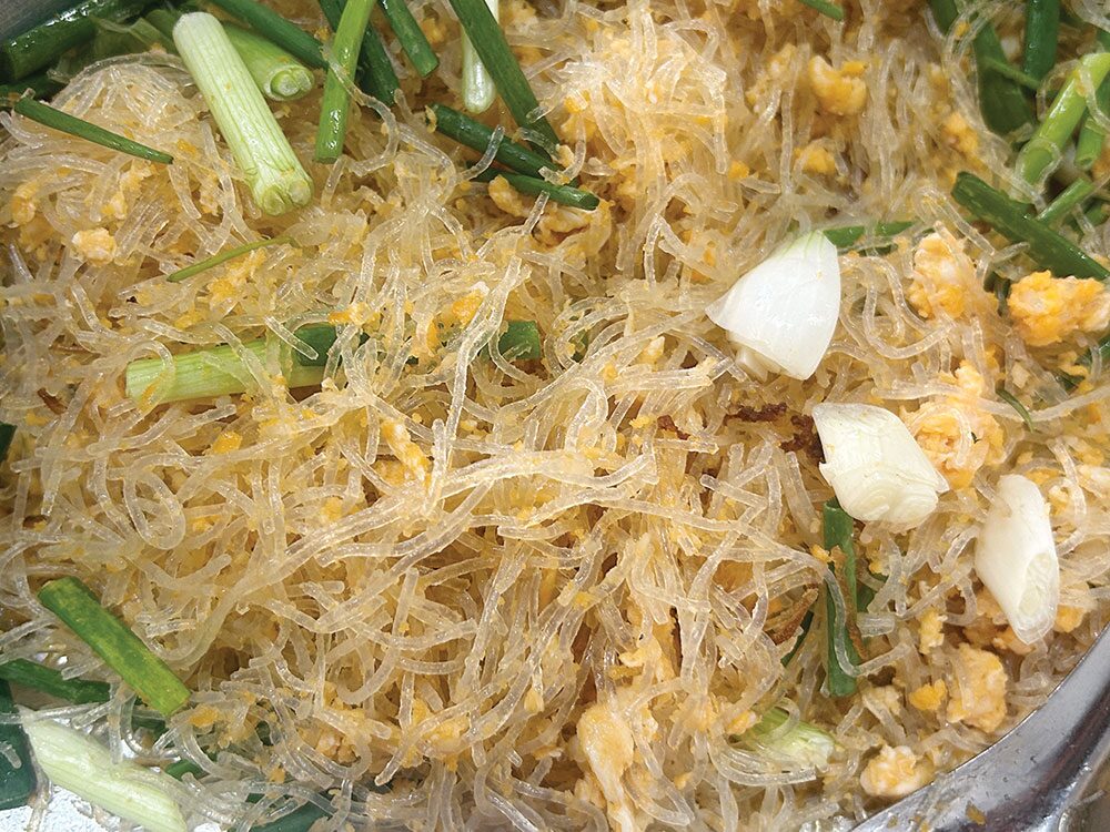 หลาก&หลายอิ่มอร่อย - ‘เซาะฮ์’ทีเด็ดกลางกรุง ข้าวราดแกงพะแนงเนื้อ