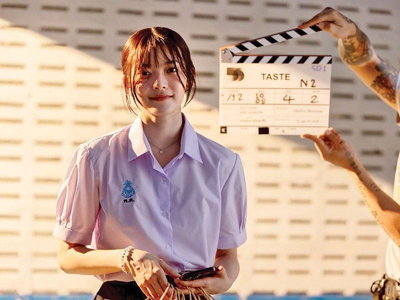 กุมขมับยอมรับบท ‘แบมบี้’ ในซีรีส์ “TASTE เด็กเจนแซ่บ” ทางช่องวัน 31 ยาก โดยนักร้องสาววัย 24 ปี ‘มาเบล’ สุชาดา สอนพันธ์ หนึ่งในสมาชิกวง