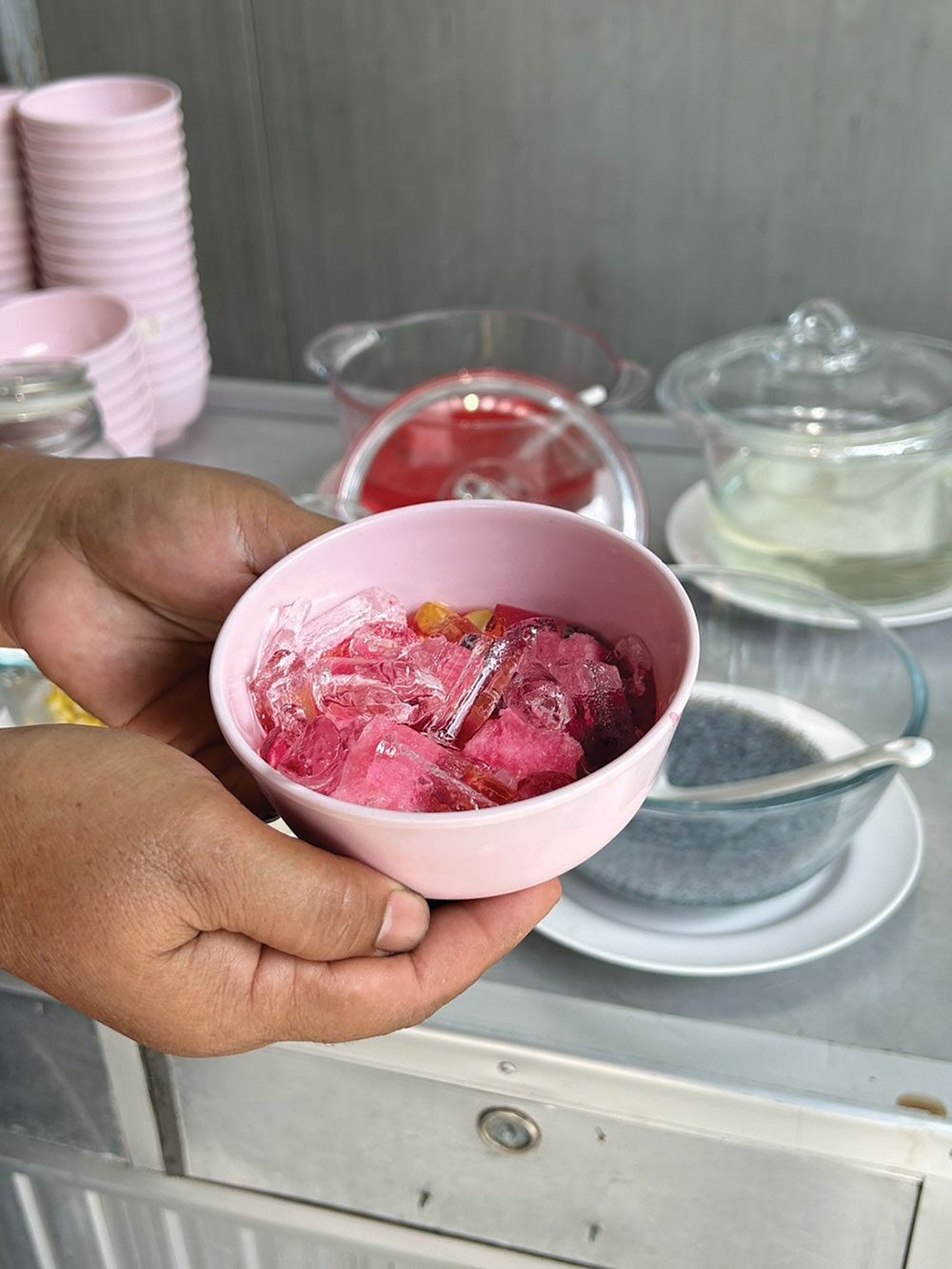 หลาก&หลายสวรรค์ในครัว - คุ้มเงิน‘ร้านครัวหน้าบ้าน’ บุฟเฟต์ข้าวแกงรสโบราณ