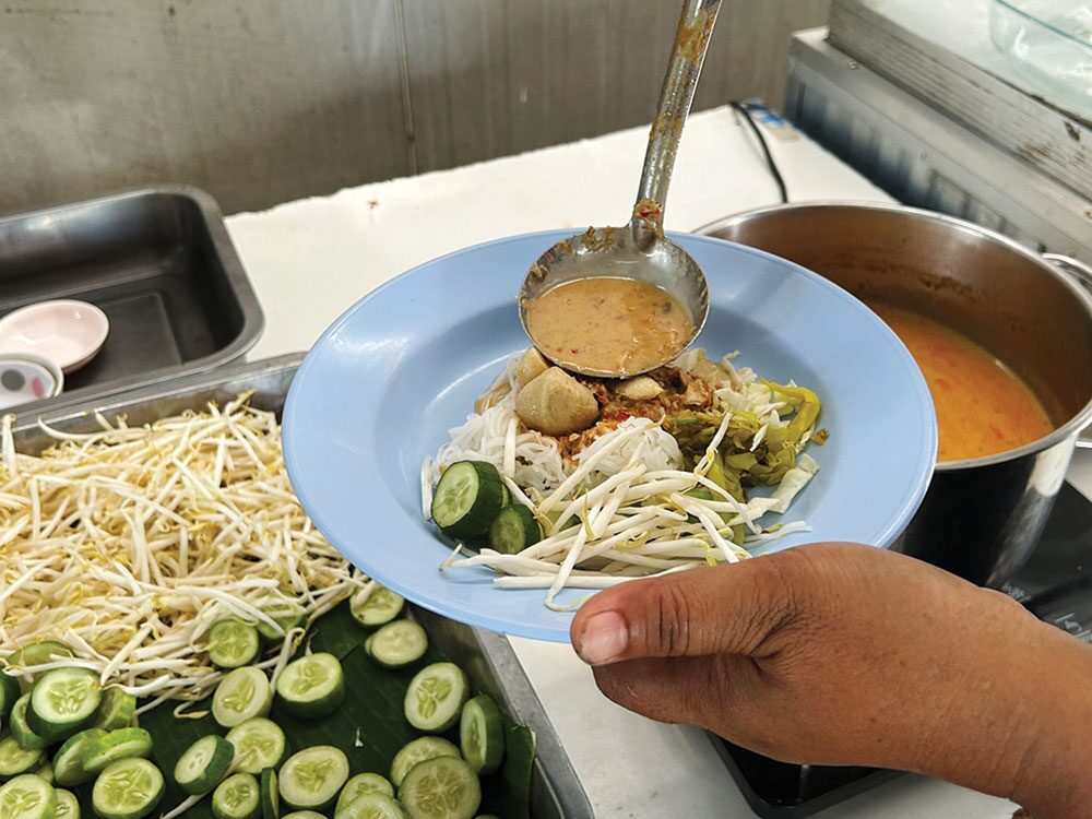 หลาก&หลายสวรรค์ในครัว - คุ้มเงิน‘ร้านครัวหน้าบ้าน’ บุฟเฟต์ข้าวแกงรสโบราณ