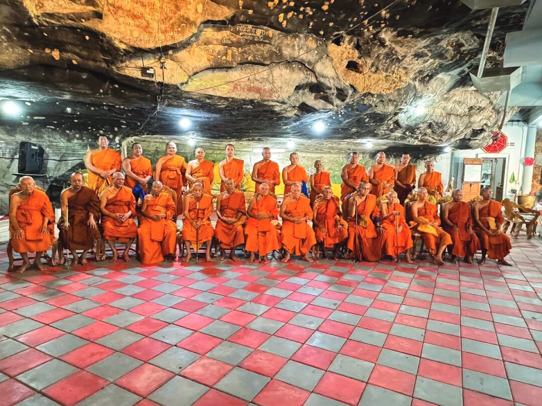 ข่าวสดพระเครื่อง - วัตถุมงคล‘หลวงพ่อประสูติ’ รายได้สมทบสร้างรพ.ชุมชน