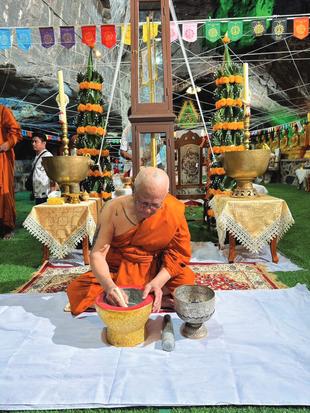 ข่าวสดพระเครื่อง - วัตถุมงคล‘หลวงพ่อประสูติ’ รายได้สมทบสร้างรพ.ชุมชน