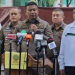 ตำรวจ คาด เย็นนี้ผู้ชุมนุมทะลุหมื่นคน จุดตรวจคัดกรอง เจอมีด 7 เล่ม คัตเตอร์ 17 เล่ม