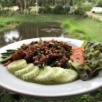 ชวนชิมหมูเปรี้ยวทอด สูตรเด็ดสืบทอดนาน 90 ปี เมนูซิกเนเจอร์ ร้านสวนบ้านก๋ง