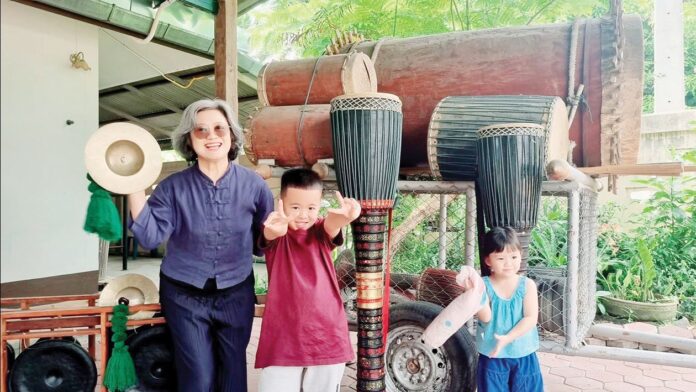 สดจากเยาวชน