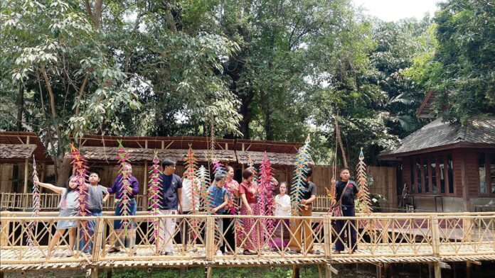 สดจากเยาวชน