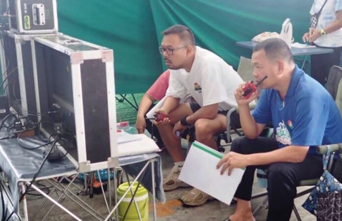 เบื้องหลังมายา