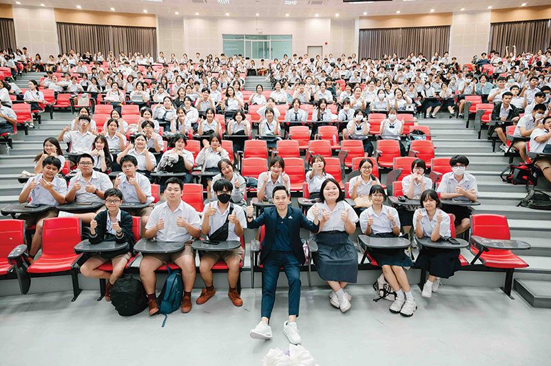15 ปีสถาบันยุวทัศน์ฯ