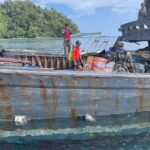 เรียกค่าเสียหาย 12 ล้าน เรือเมียนมาเกยตื้นแนวปะการัง เสียหายหนัก หวั่นคราบน้ำมันไหลกระทบระบบนิเวศ