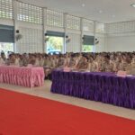 ประชุมด่วน กำนัน-ผญบ. ชายแดน อ.บ้านกรวด ซ้อมแผนอพยพ ปชช. พ้นพื้นที่เสี่ยงภัย-เกิดเหตุฉุกเฉิน