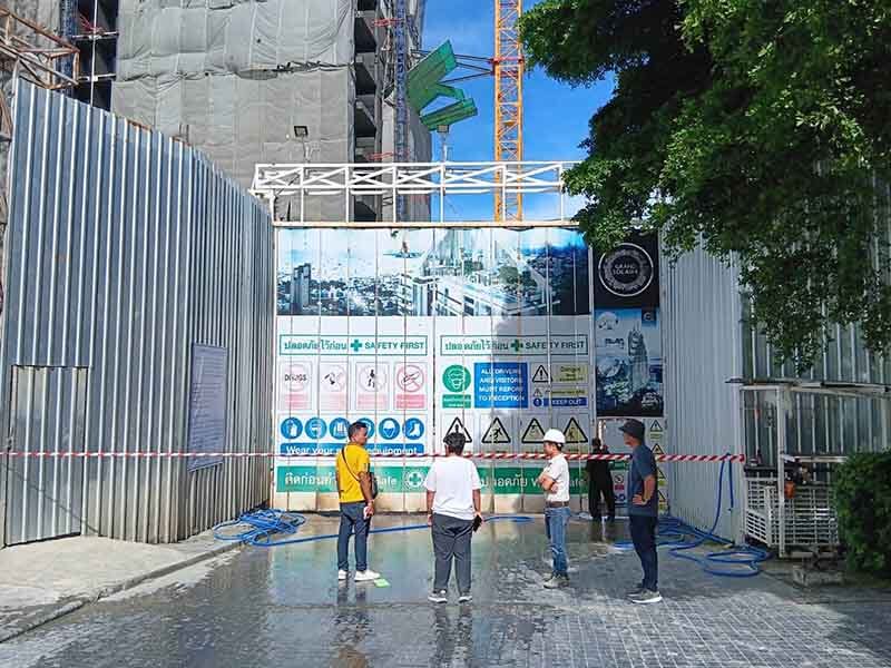Crane collapse halts Pattaya luxury condo project, safety inspections underway | News by Thaiger