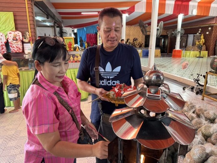 Woman wins 190,000 baht lottery after shrine visit | News by Thaiger