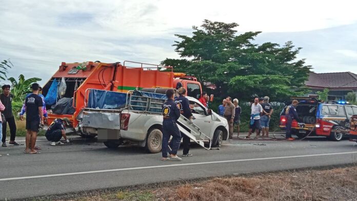 Municipal waste collector killed by pickup in Bang Phae accident | News by Thaiger