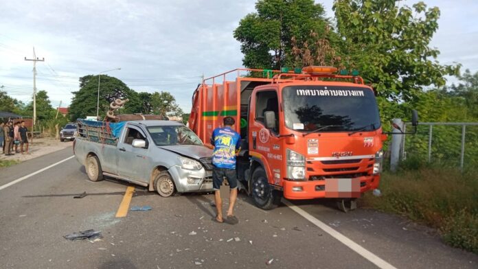 Municipal waste collector killed by pickup in Bang Phae accident | News by Thaiger