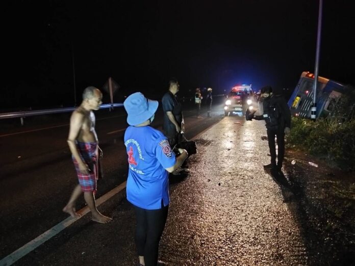 Bangkok-Samui bus accident leaves nine injured, two critically | News by Thaiger