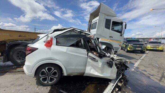 Fatal collision in Ayutthaya: Car and truck crash claims life | News by Thaiger