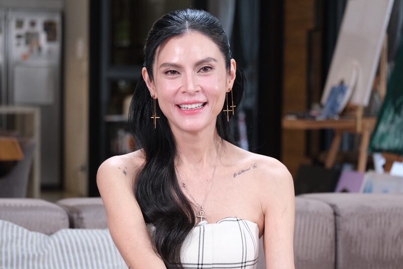 “ปิ่น เก็จมณี” เปิดใจหลังโสด แย้มหัวใจมีหนุ่มตามจีบ ลูกชายหวงขั้นสุดห้ามมีแฟน พร้อมบวกใครทำแม่เสียใจ