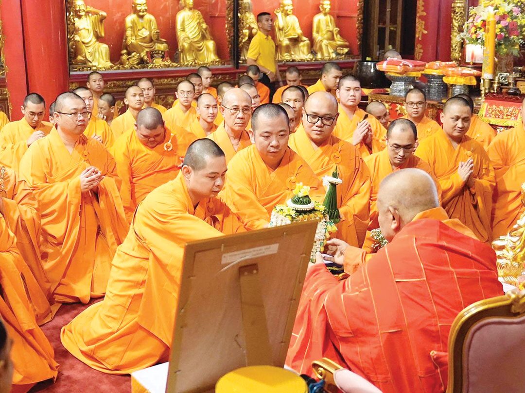 ข่าวสดพระเครื่อง - มท.เชิญพระบัญชาแต่งตั้ง ‘รองเจ้าคณะใหญ่จีนนิกาย’