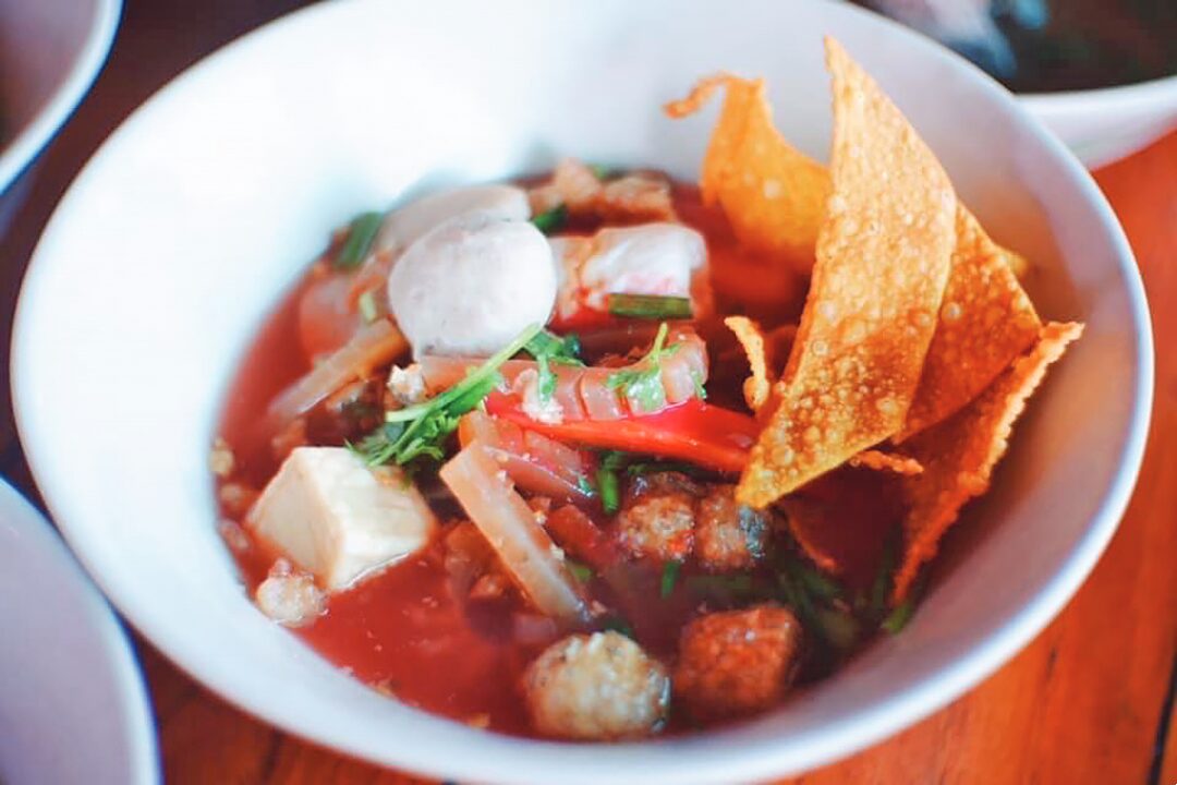 หลาก&หลาย - ก๋วยเตี๋ยวโอ่งแม่น้อย อร่อยที่สุดในเมืองมนุษย์