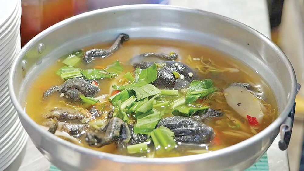 ร้านคิดฮอดอัมพวาสุดแซ่บ-จัดเต็มทุกจาน