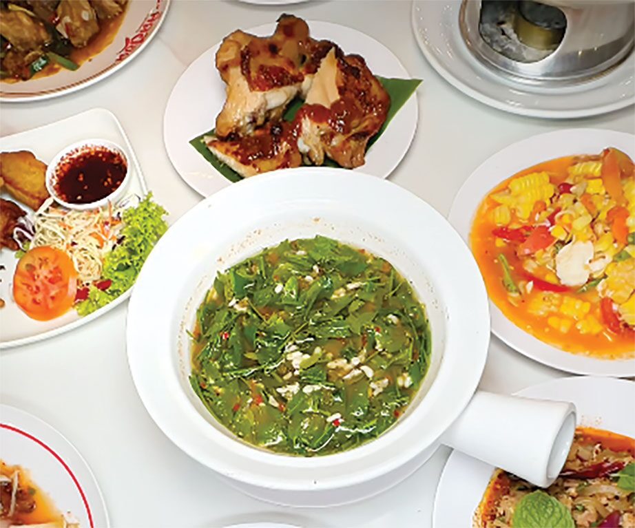 ร้านคิดฮอดอัมพวา สุดแซ่บ-จัดเต็มทุกจาน