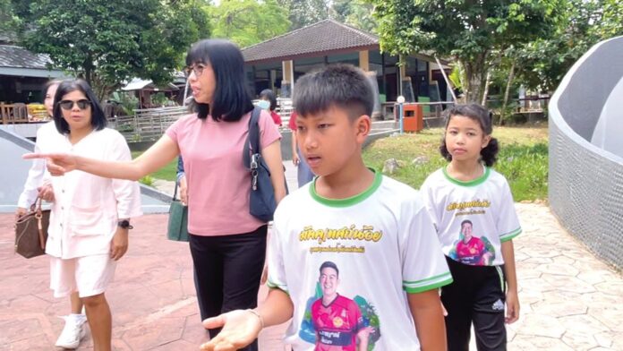 สดจากเยาวชน