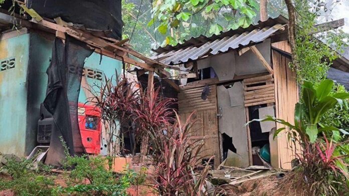 50 attackers storm security base in Narathiwat, injuring two officers | News by Thaiger