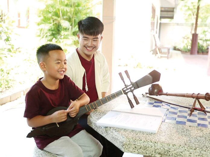 สดจากเยาวชน