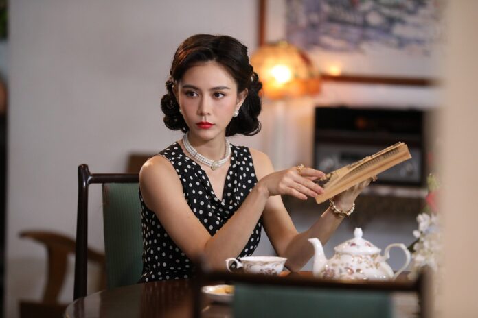 เรื่องย่อ เมืองแก้ว เข้ม-พิ้งค์พลอย จับมือท้าทายอำนาจมืด 