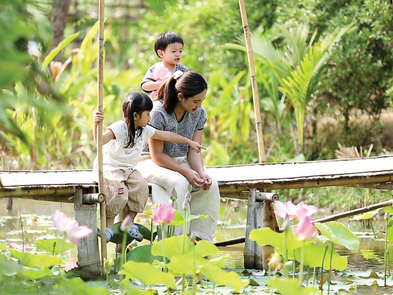 สดจากเยาวชน - สังกะดีสเปซ งอกงามงานหัตถกรรม