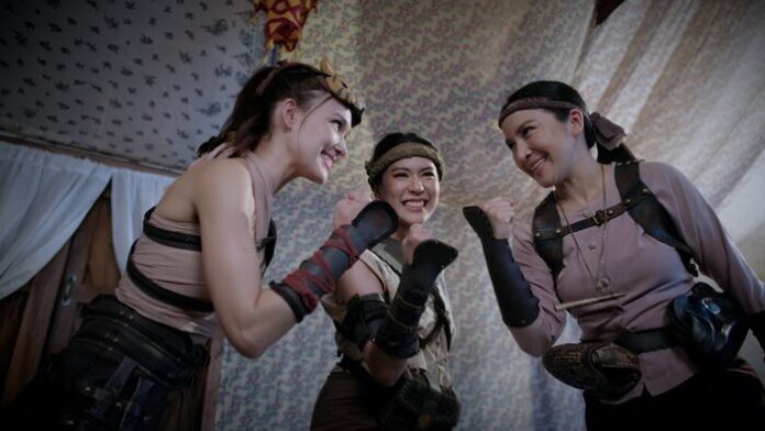 เรื่องย่อ 3 สาวโคกอีแร้ง แจ็คกี้ ชาเคอลีน รีเทิร์นคู่ขวัญ แม็ค ปวิช